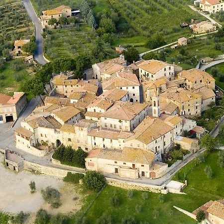 Borgo San Gusme Apartment Bagian luar foto