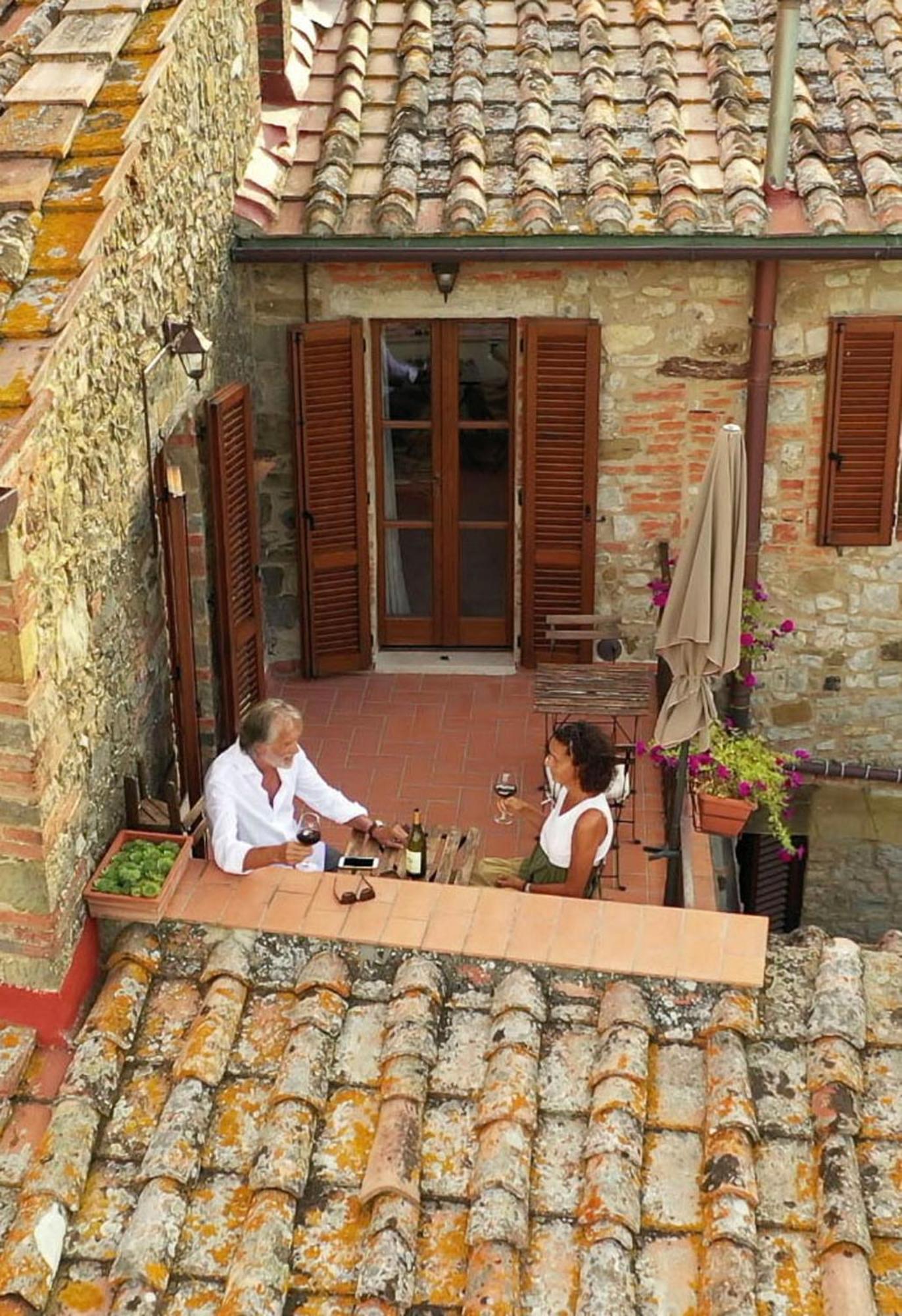 Borgo San Gusme Apartment Bagian luar foto