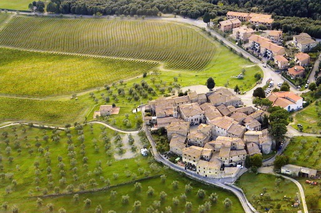 Borgo San Gusme Apartment Bagian luar foto