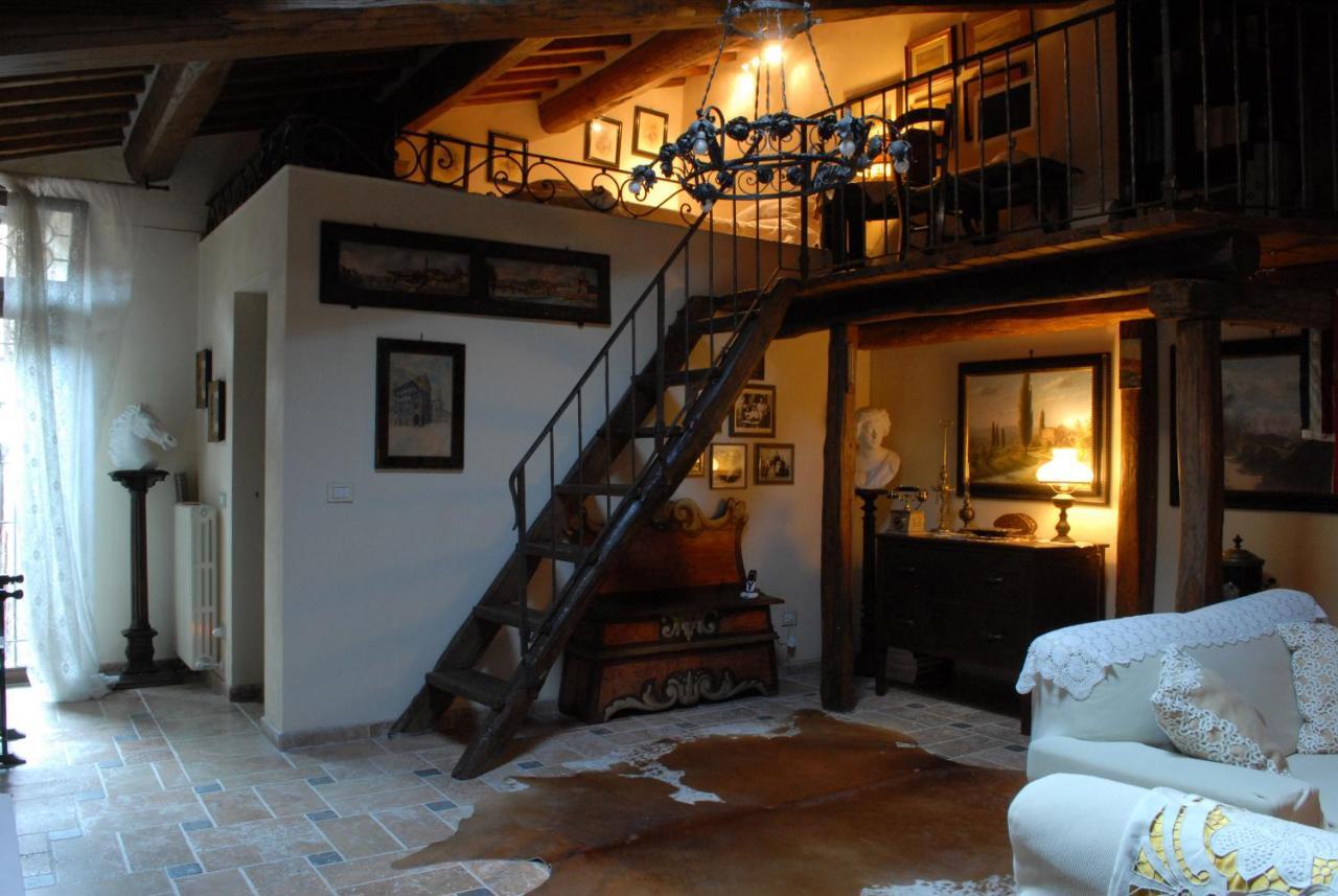 Borgo San Gusme Apartment Bagian luar foto